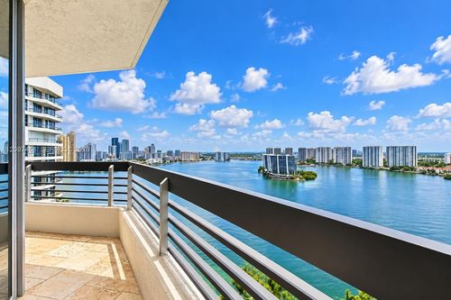 2705-19101 Mystic Pointe Dr, Aventura, FL, 33180-4522 | Card Image
