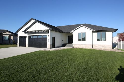 725 S Granite Cir Circle, Tea, SD, 57064 | Card Image