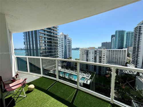 ph04-601 Ne 23rd St, Miami, FL, 33137-4964 | Card Image