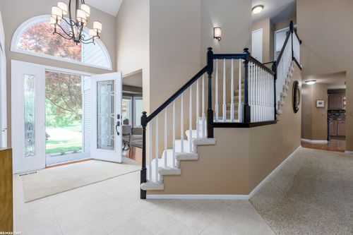 51205 Christine Ct, Shelby Township, MI, 48316-4605 | Card Image