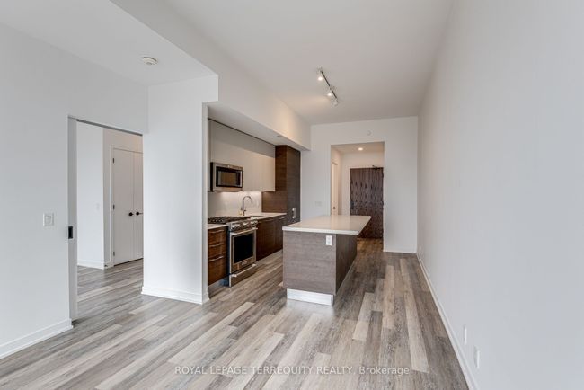 705 - 2118 Bloor St W, Condo with 1 bedrooms, 2 bathrooms and null parking in Toronto ON | Image 9