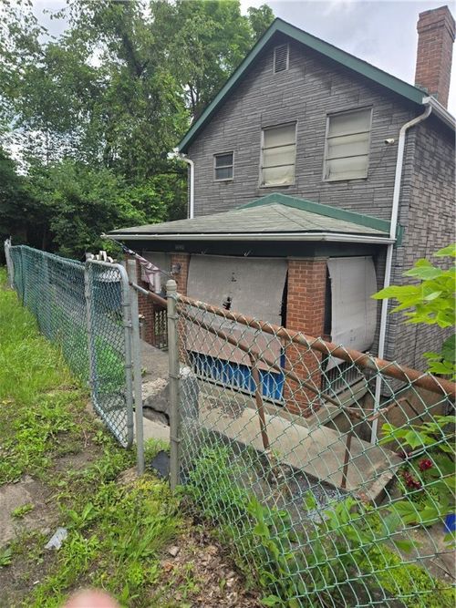 1490 Island Ave, Stowe Twp, PA, 15136 | Card Image