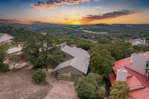 4435 Stony Meadow Ln, Austin, TX, 78731-2832 | Card Image