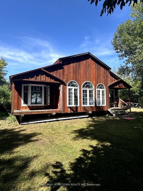 8 St. Francis Island, South Glengarry, ON, K0C2E0 | Card Image