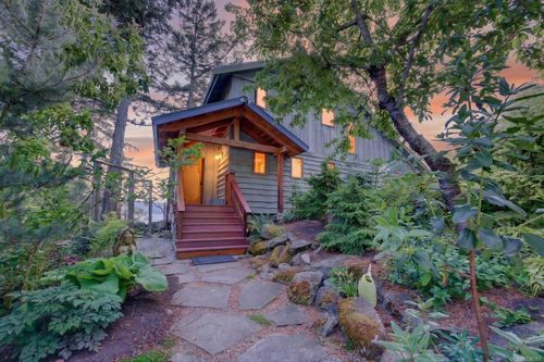 245 Mountain Park Dr, Salt Spring, BC, V8K1G3 | Card Image