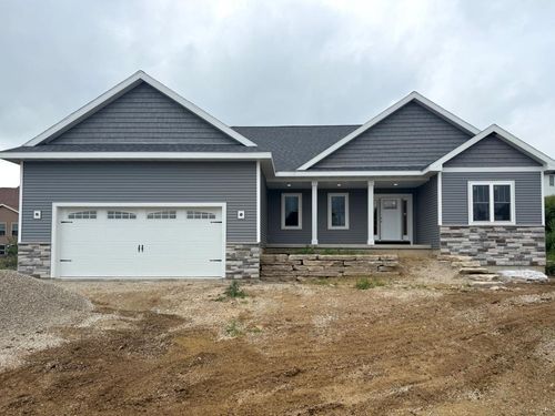 568 Autumn Ridge Ct, Oregon, WI, 53575-8809 | Card Image