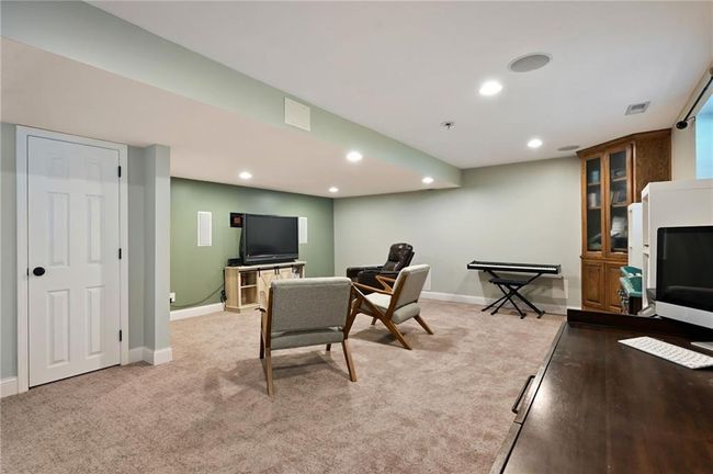 1216 Se Meridian Dr, House other with 4 bedrooms, 3 bathrooms and null parking in Lee's Summit MO | Image 15