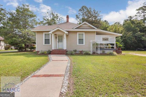 661 E Plum St, Jesup, GA, 31546-4815 | Card Image