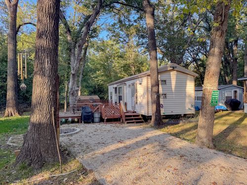 15/185 Woodhaven, Sublette, IL, 61367 | Card Image