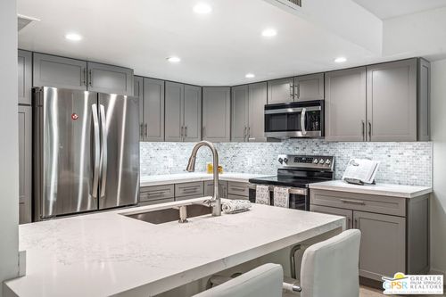 2029 S Ramitas Way, Palm Springs, CA, 92264-9027 | Card Image