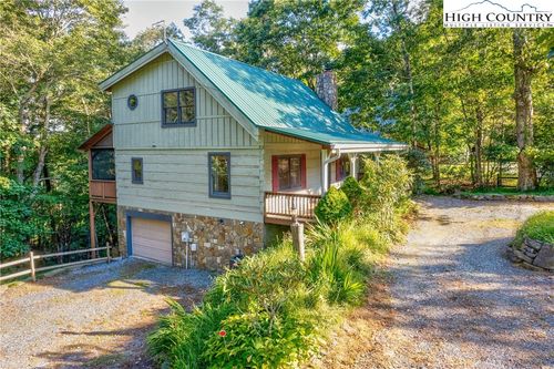 260 Galax Cir, Blowing Rock, NC, 28605-9355 | Card Image