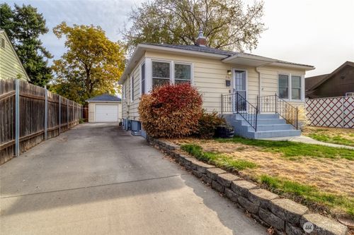 516 N Blue St, Walla Walla, WA, 99362-2204 | Card Image