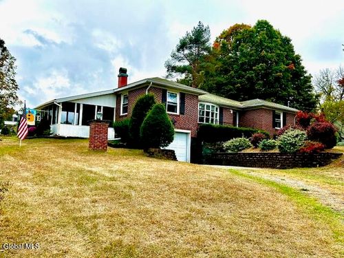 26 School St, Johnsonville, NY, 12094-3831 | Card Image