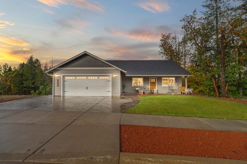 1272 Green Valley Drive, Cave Junction, OR, 97523 | Card Image