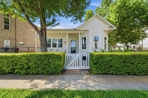 1319 Shearn Street, Houston, TX, 77007 | Card Image