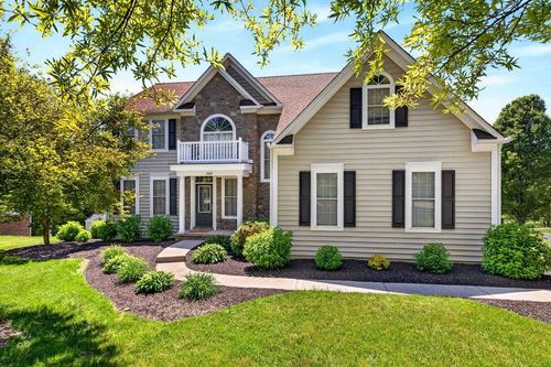 208 Claybrook Dr, WAYNESBORO, VA, 22980-6494 | Card Image