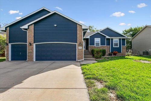 1917 N Quail Crossing St, Andover, KS, 67002-7520 | Card Image