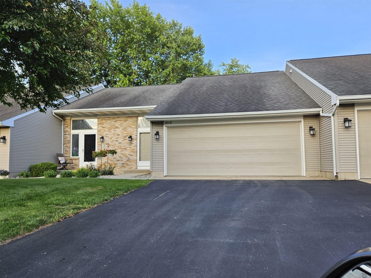 Fairfield Dr, Hudsonville, MI 49426