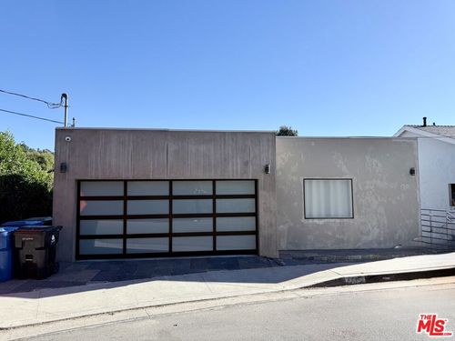 3416 Floyd Ter, LOS ANGELES, CA, 90068-1423 | Card Image