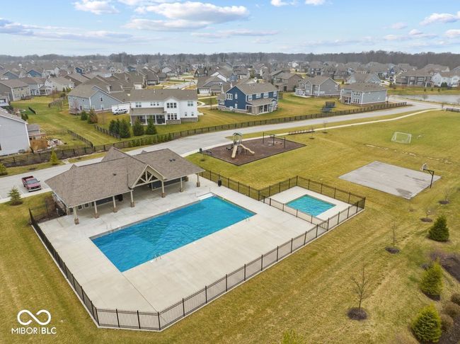 10423 Hamburg Dr, House other with 5 bedrooms, 6 bathrooms and null parking in Fortville IN | Image 84