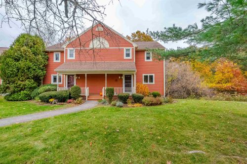 142-142 Katie Ln, Dover, NH, 03820-4584 | Card Image