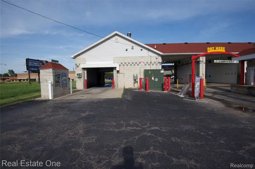 127 N Groesbeck Hwy, Mount Clemens, MI, 48043-5400 | Card Image