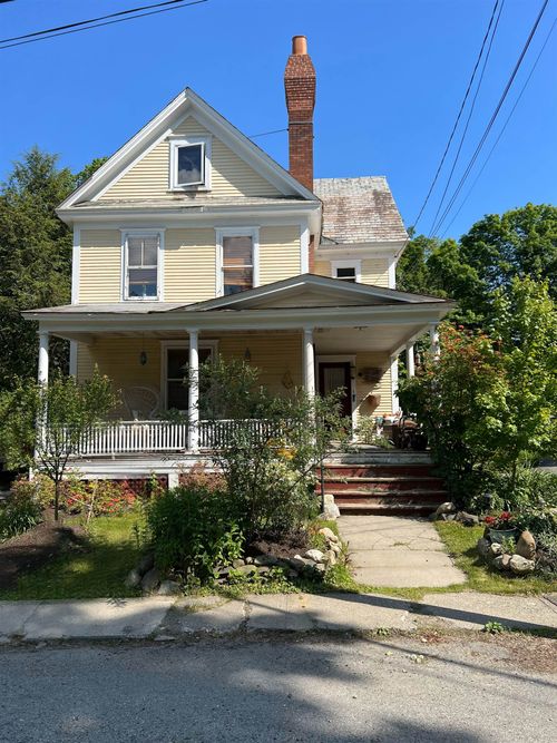 39 Williston St, Brattleboro, VT, 05301-5534 | Card Image