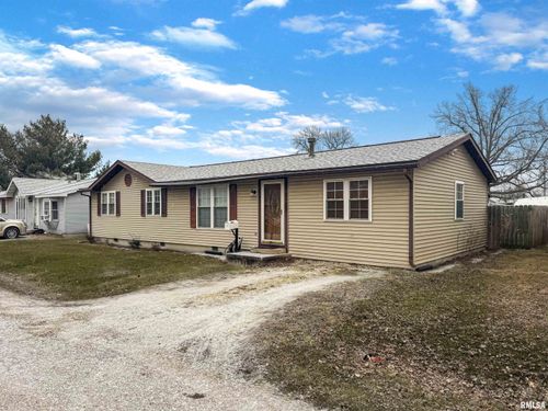 221 W Coline St, Mt Sterling, IL, 62353-1412 | Card Image
