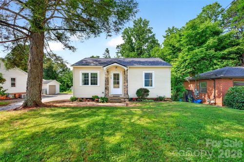 469 Kenilworth Rd, Asheville, NC, 28805-1752 | Card Image