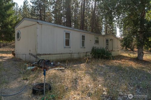 190 Crumbacher Rd, Tonasket, WA, 98855-9432 | Card Image