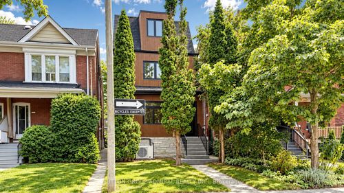 109 Fermanagh Ave, Toronto, ON, M6R1M1 | Card Image