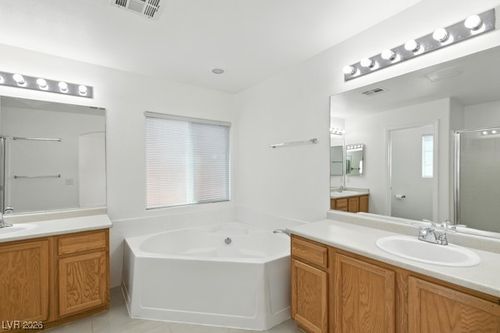 7369 Chrome Hill St, Las Vegas, NV, 89139-5381 | Card Image