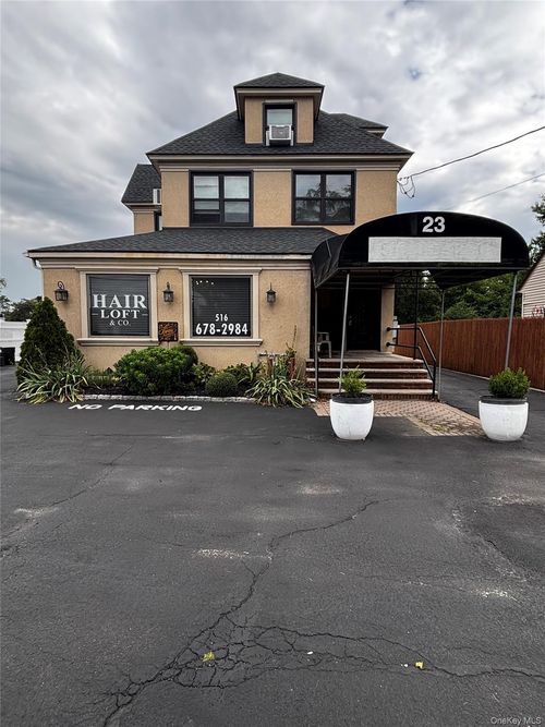 23 Foxhurst Rd, Oceanside, NY, 11572-2249 | Card Image