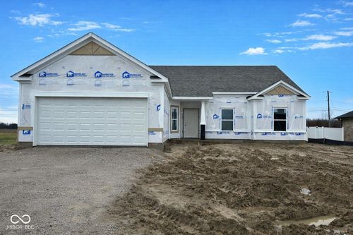 6800 Coreopsis Ln, Seymour, IN, 47274-1384 | Card Image