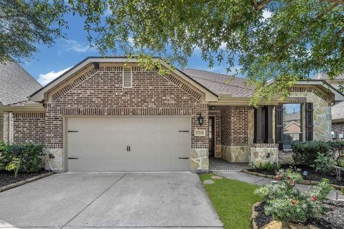 17219 Red Oak Bend Dr, Cypress, TX, 77433-2784 | Card Image