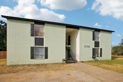 2702 Evergreen Cir, Bryan, TX, 77801-1855 | Card Image