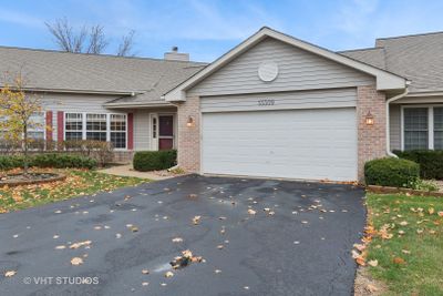 13309 Red Cedar Lane, Townhouse with 2 bedrooms, 2 bathrooms and 2 parking in Plainfield IL | Image 2