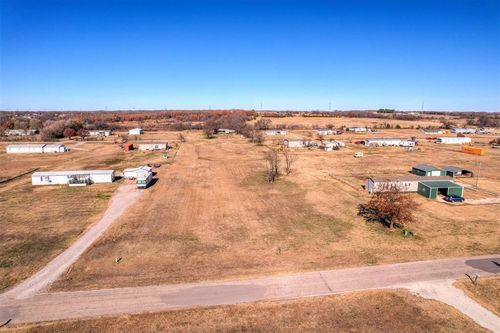 114 Sooner Rd, Shawnee, OK, 74804-6202 | Card Image