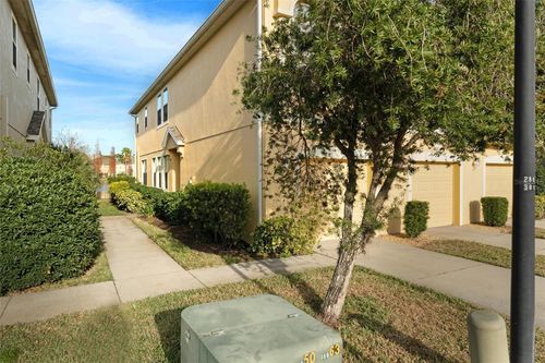 9111 Moonlit Meadows Loop, RIVERVIEW, FL, 33578-8852 | Card Image