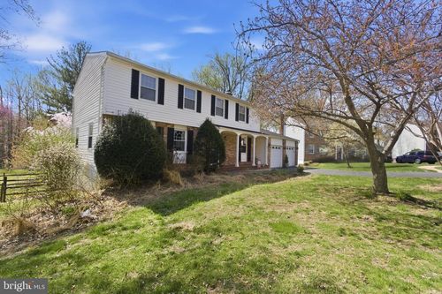 9301 Willow Pond Ln, BURKE, VA, 22015-2028 | Card Image