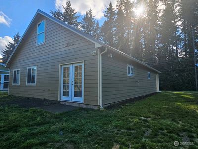 1515 S H Street, House other with 2 bedrooms, 1 bathrooms and 1 parking in Port Angeles WA | Image 3