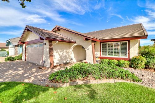 6815 Arthur Ct, Chino, CA, 91710-6257 | Card Image