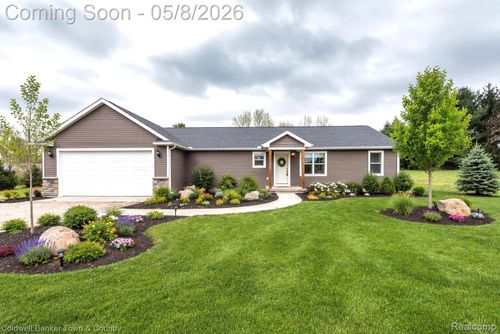 233 Norlynn Dr, Howell, MI, 48843-9026 | Card Image