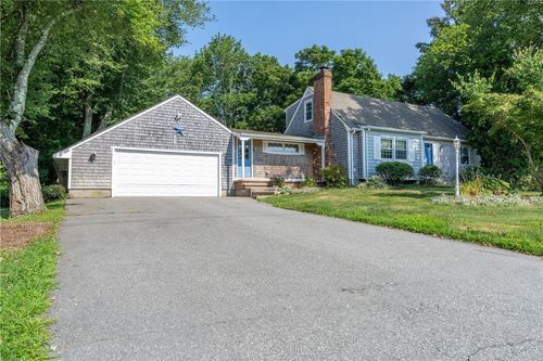 48 Pleasant St, Portsmouth, RI, 02871-1315 | Card Image