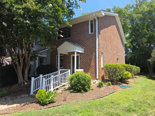 5893 Shady Grove Cir, Raleigh, NC, 27609-4161 | Card Image