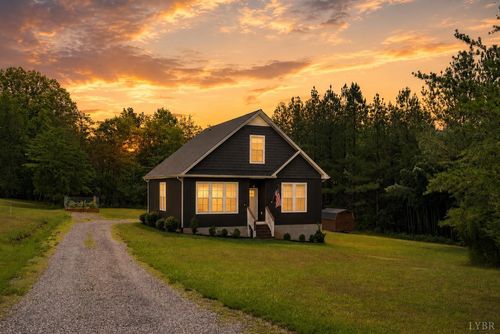 8840 Charlemont Rd, Goode, VA, 24556-2502 | Card Image