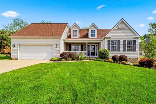 30190 Bonnie View Drive, Wickliffe, OH, 44092 | Card Image