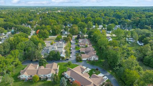 70135 White Tail Ln, Bruce Twp, MI, 48065-4451 | Card Image