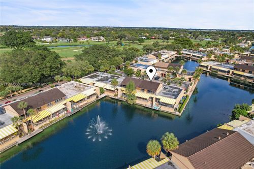 15518 Braemar Ct, Miami Lakes, FL, 33014-2093 | Card Image