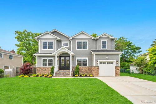 124 North Dr, Massapequa, NY, 11758-1439 | Card Image